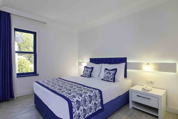 Aile Süiti Bungalov Bahçe Manzaralı